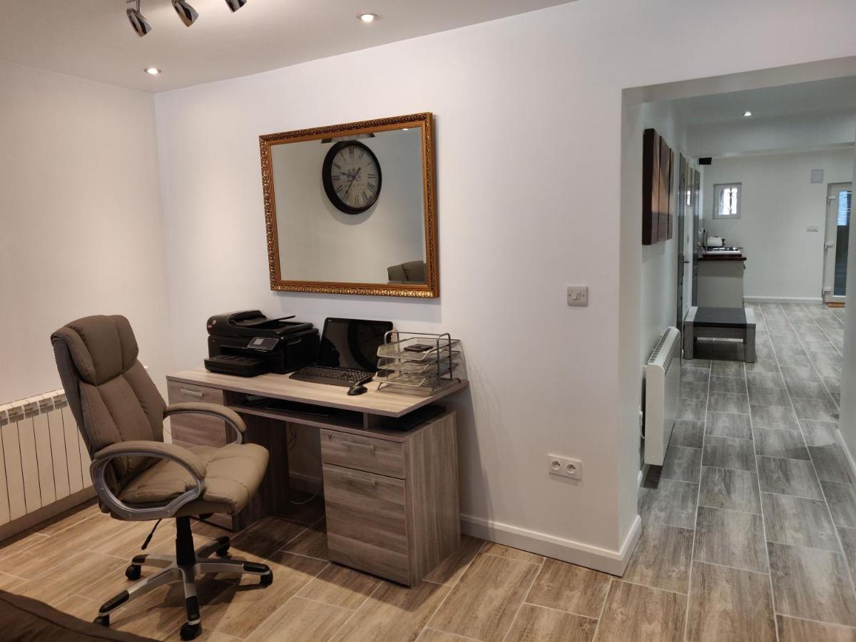 Dobbies Adults Only Boutique Apartment Saint-Marcel-sur-Aude ภายนอก รูปภาพ
